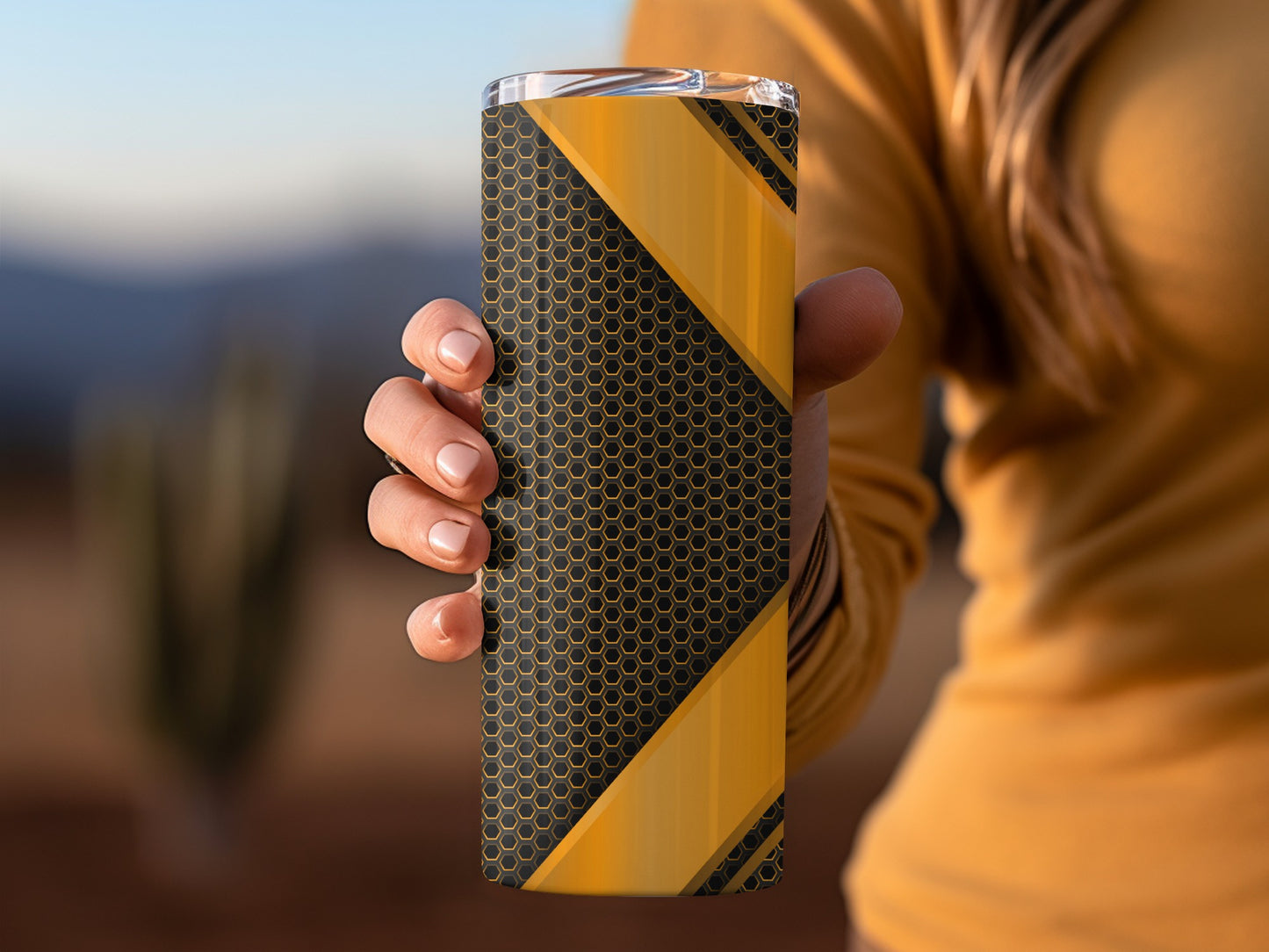 Honeycomb Pattern Gold Arrow Tumblers