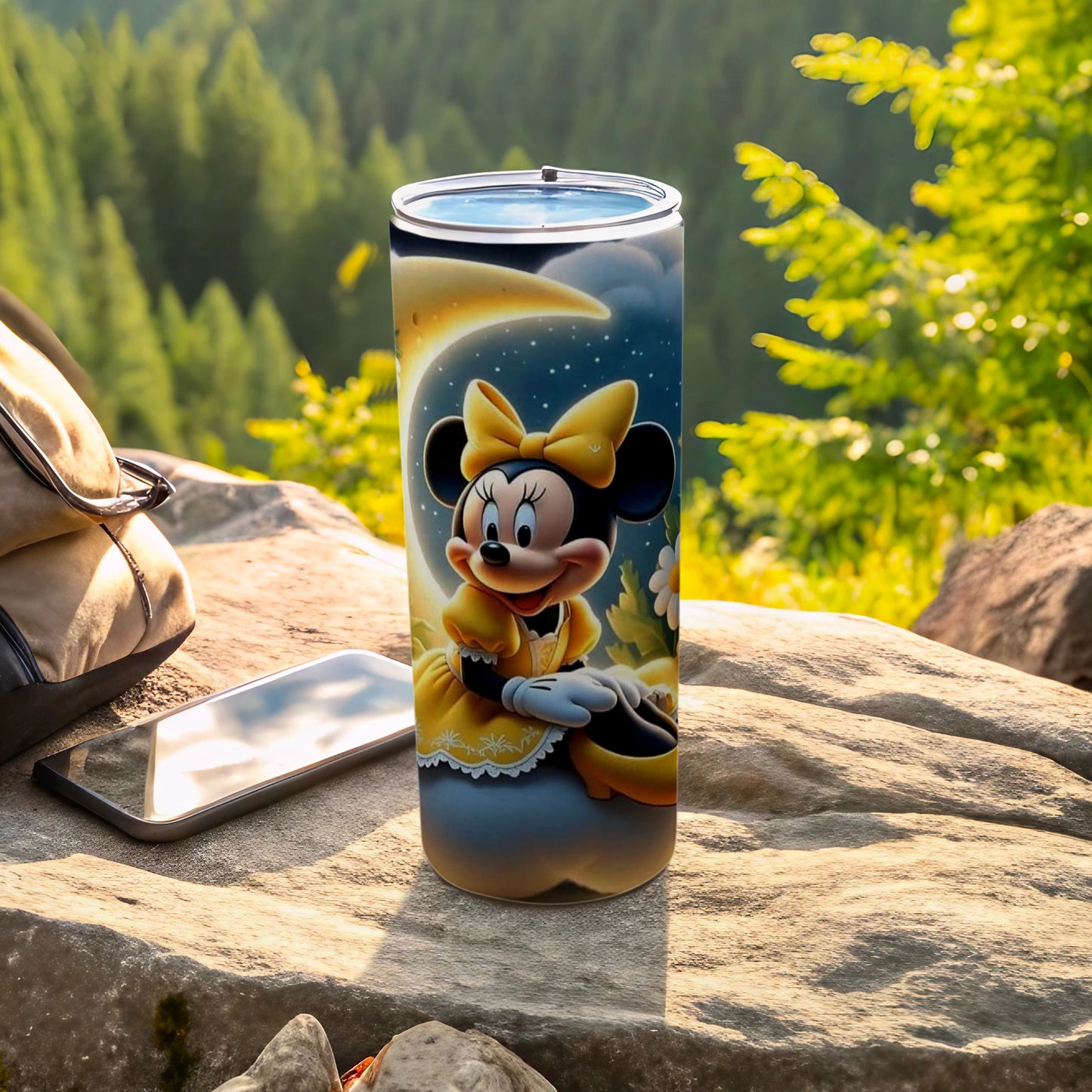 Minnie Mouse Tumbler with Beautiful Outdoor Design