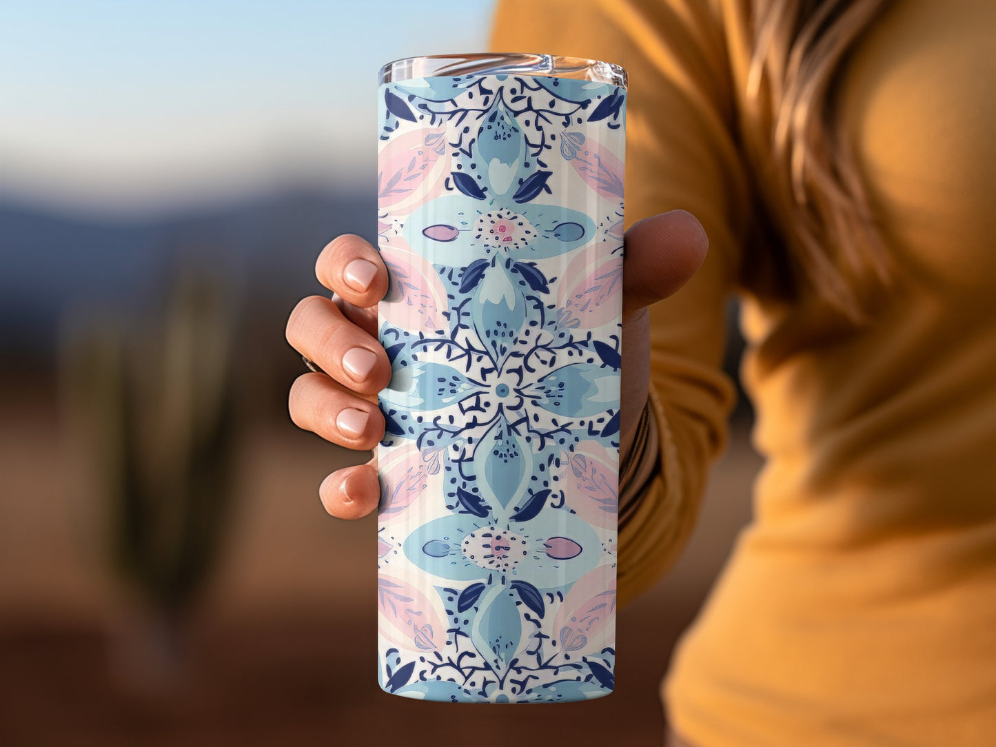 Floral Pattern Insulated Tumbler Perfect for Beverages