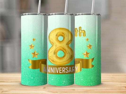 Gold 8 balloon with "ANNIVERSARY" banner on green glitter tumbler.