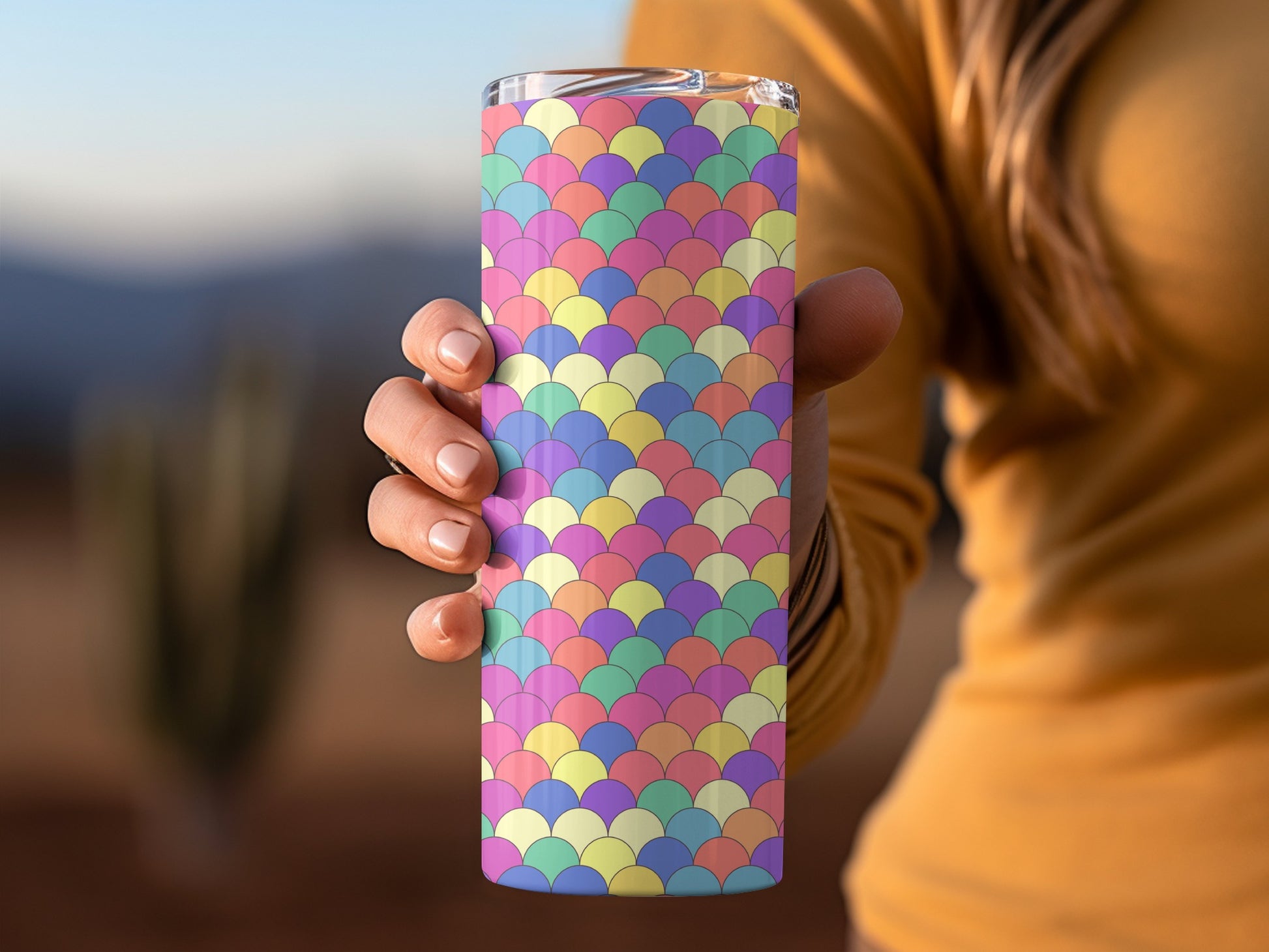 Vibrant Multicolor Scales Pattern Design Tumbler