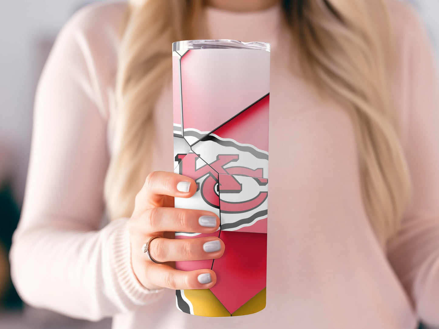 Kansas City Chiefs Shattered Logo Graphic Pattern Tumblers