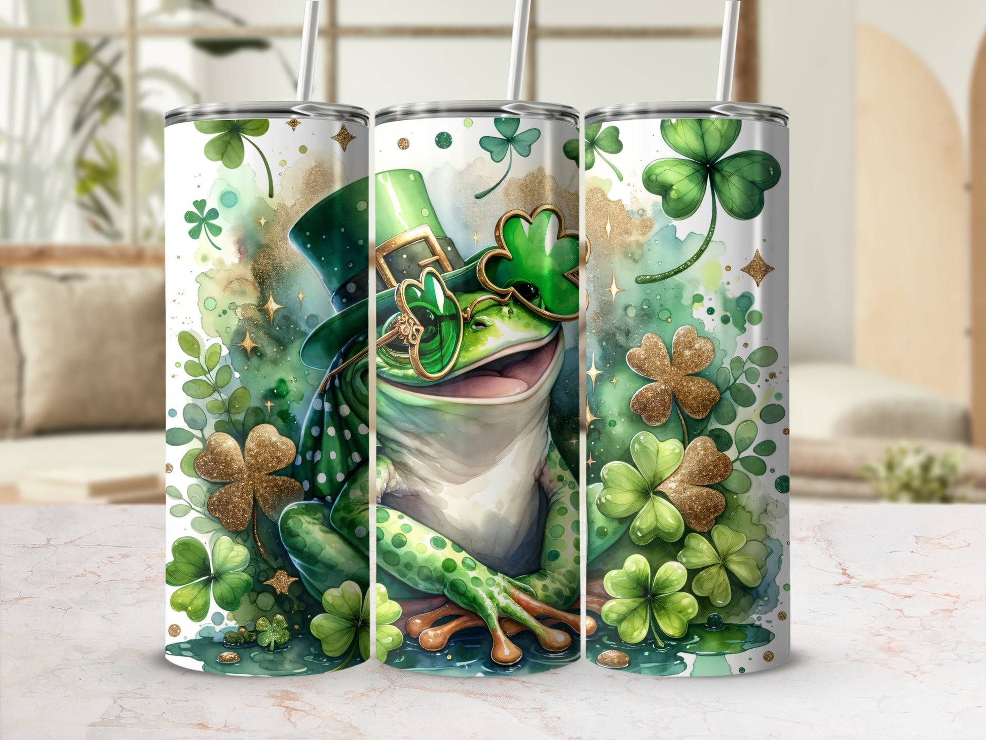 St. Patrick's Day tumbler with a frog wearing a top hat and shamrocks.