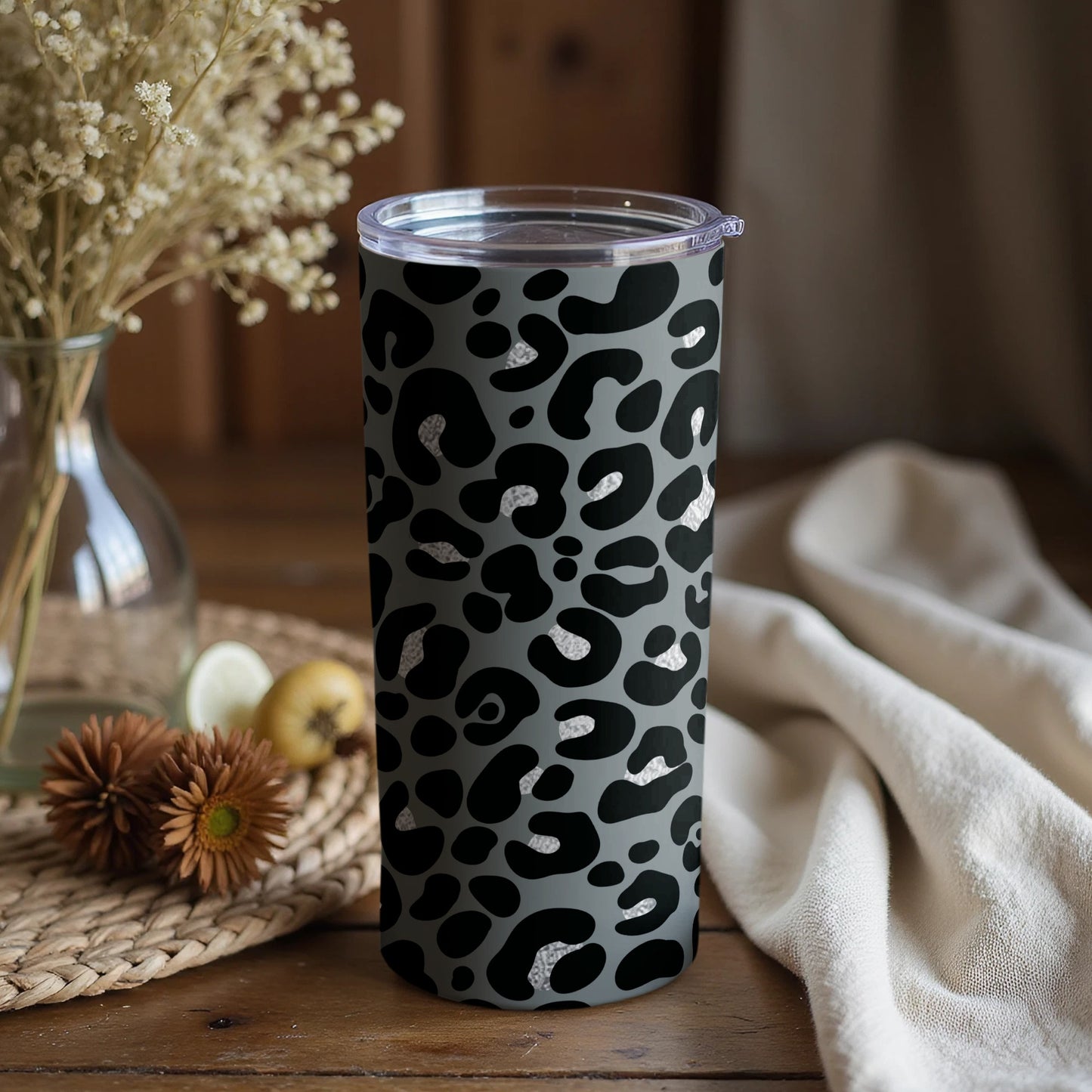 Stylish Leopard Print Tumbler Perfect For Beverages