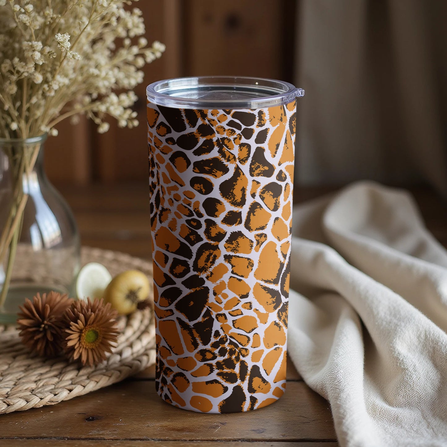 Giraffe Print Tumbler for Stylish Beverage Enjoyment