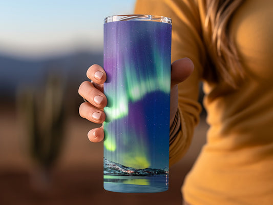 Northern Lights Scenic Design Travel Mug