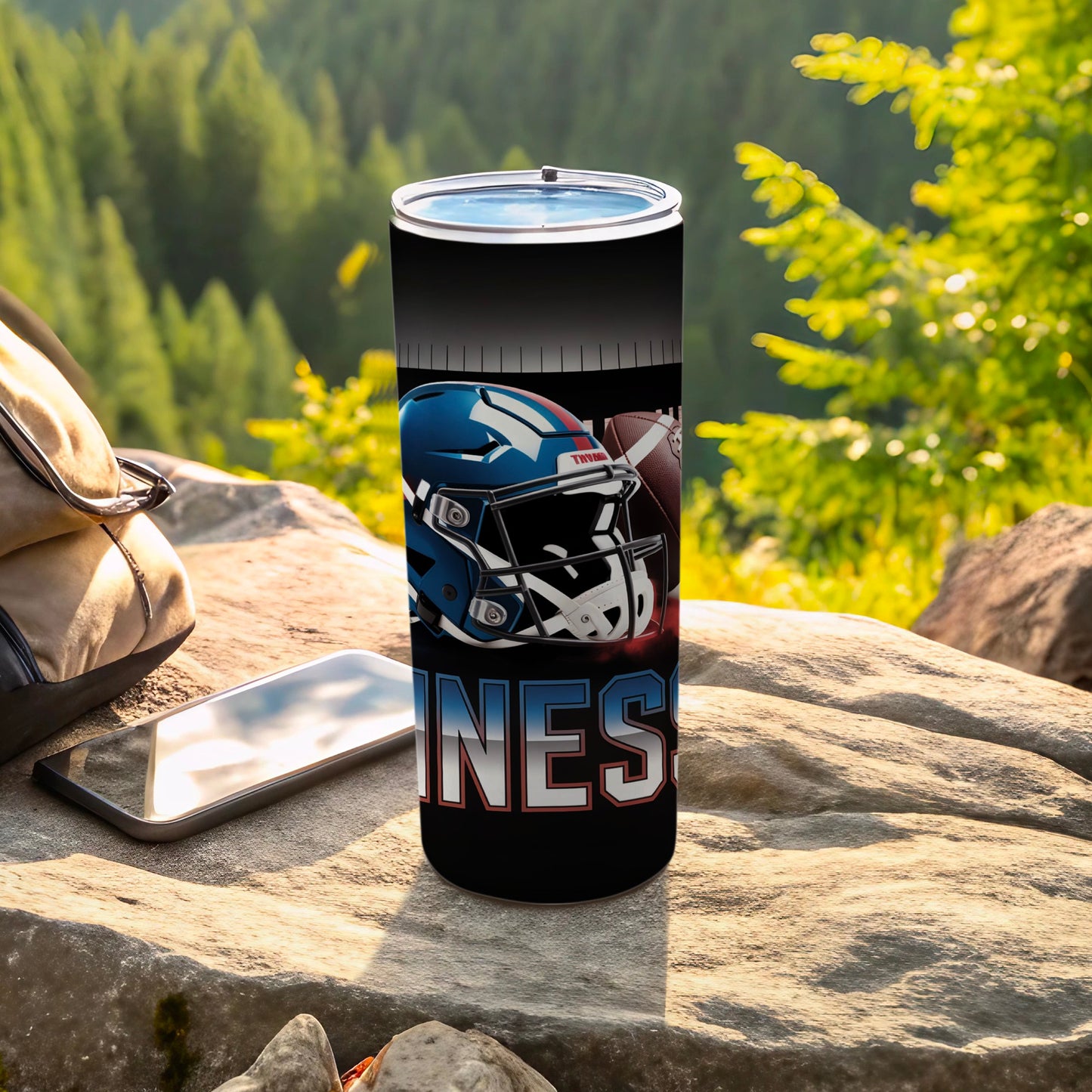 New York Giants tumbler with helmet, football, and team name.