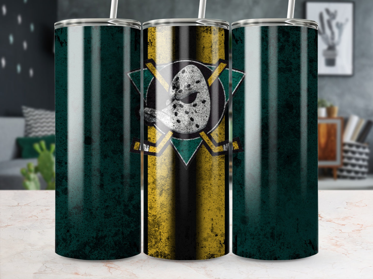 Vintage Hockey Mask Design Tumbler with Straws Cup