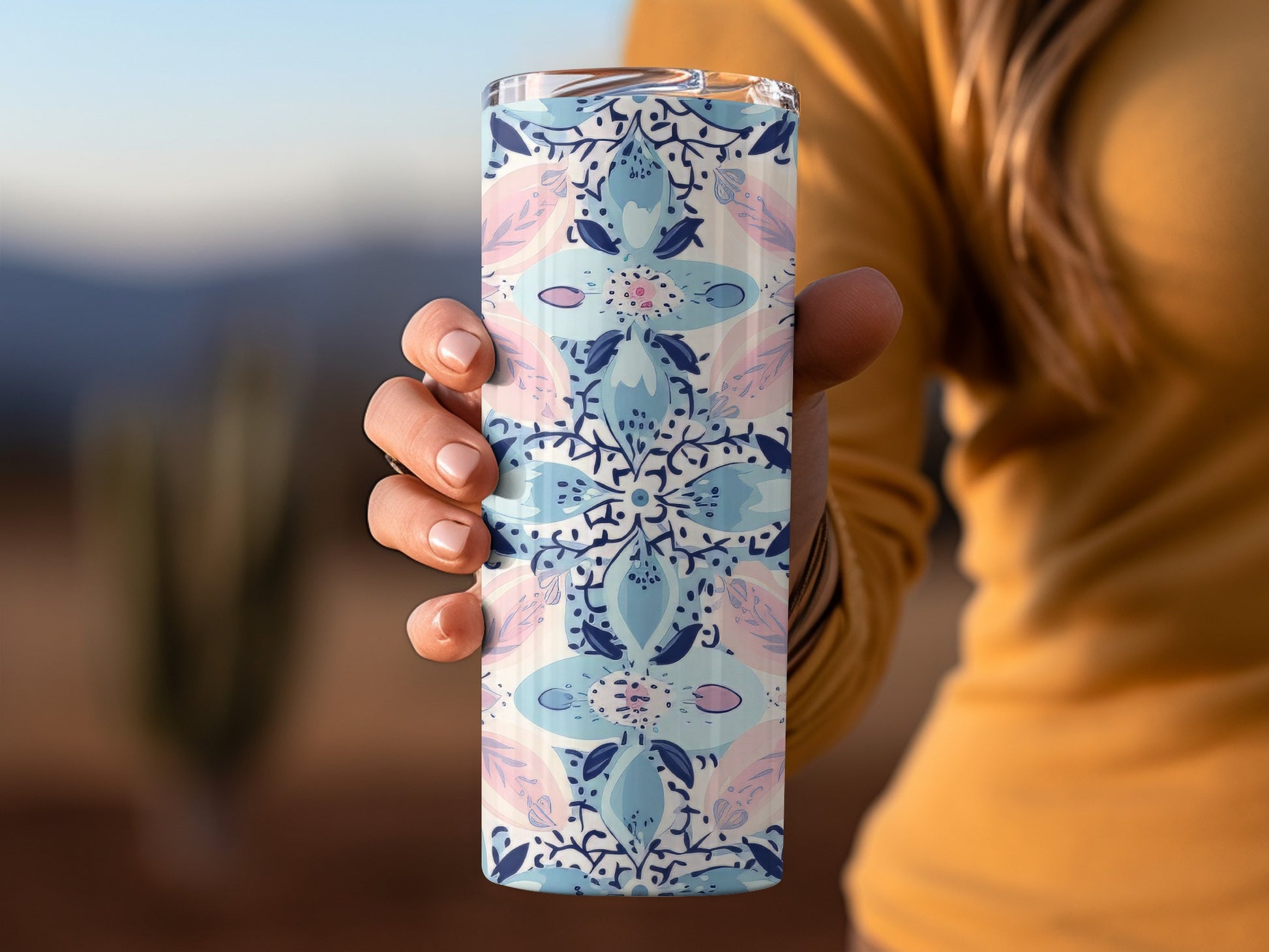 Floral Pattern Insulated Tumbler Perfect for Beverages