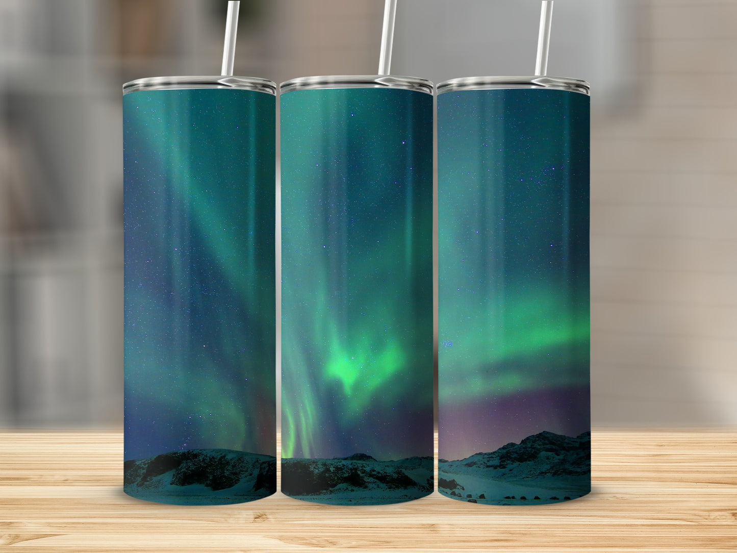 Stunning Northern Lights Design Insulated Tumbler