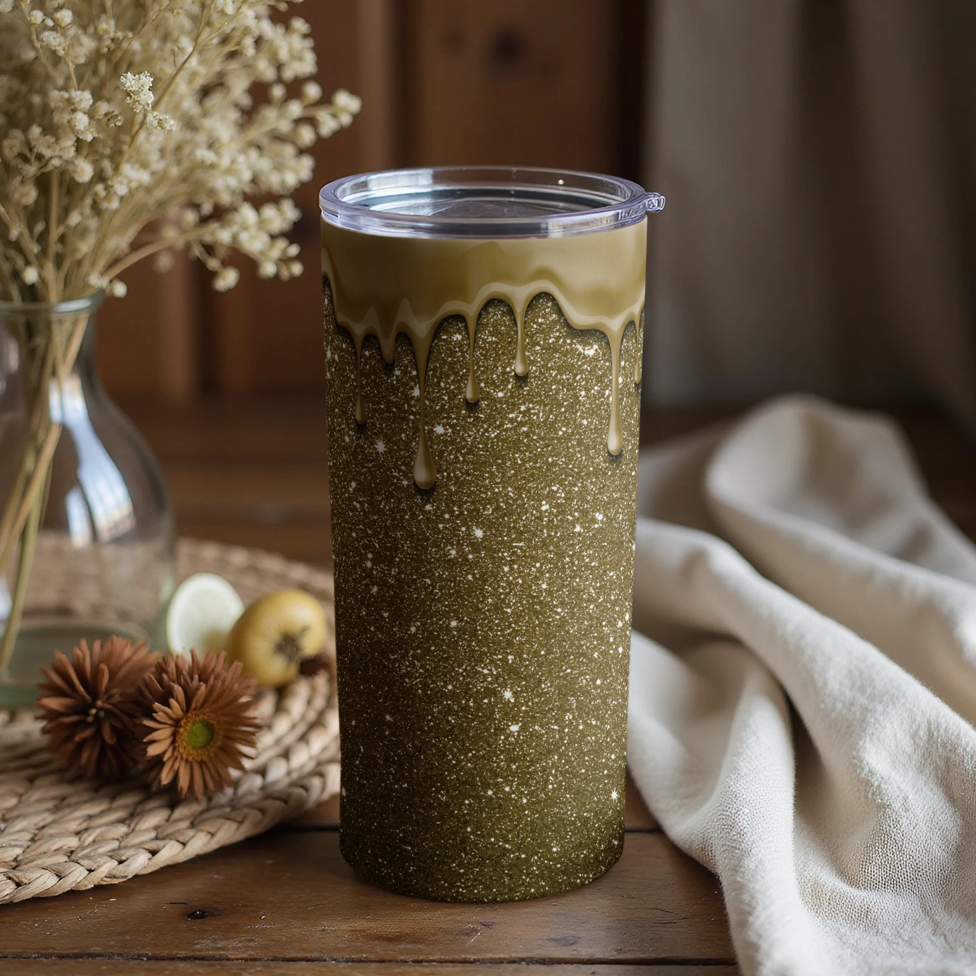 Elegant Sparkling Green Tumbler with Drip Design