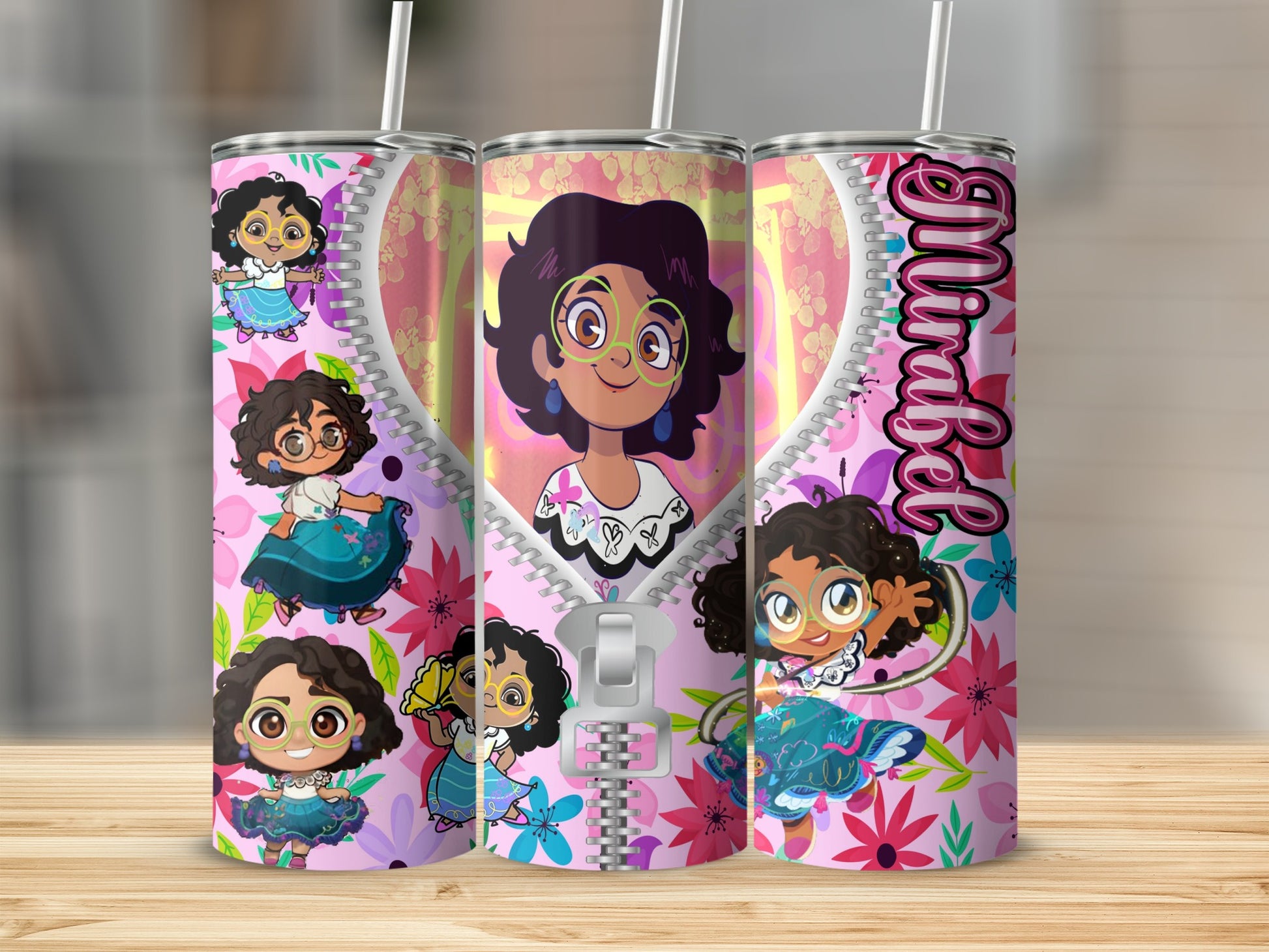 Mirabel Encanto Tumbler with Straw Floral Design