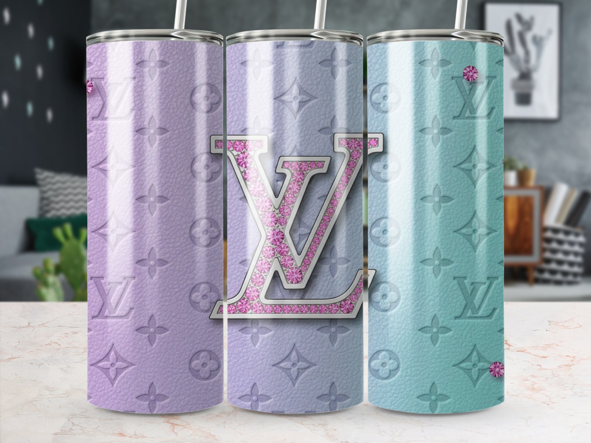 Stylish Monogram Glitter Tumblers for a Luxe Look