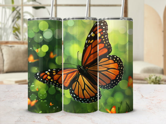 Monarch butterfly on green background with bokeh effect.