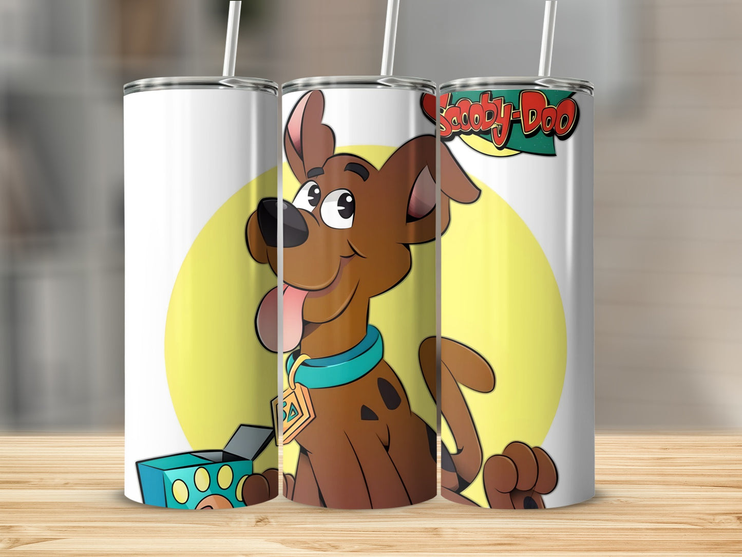 Scooby-Doo illustration on a white tumbler with a yellow circle background.
