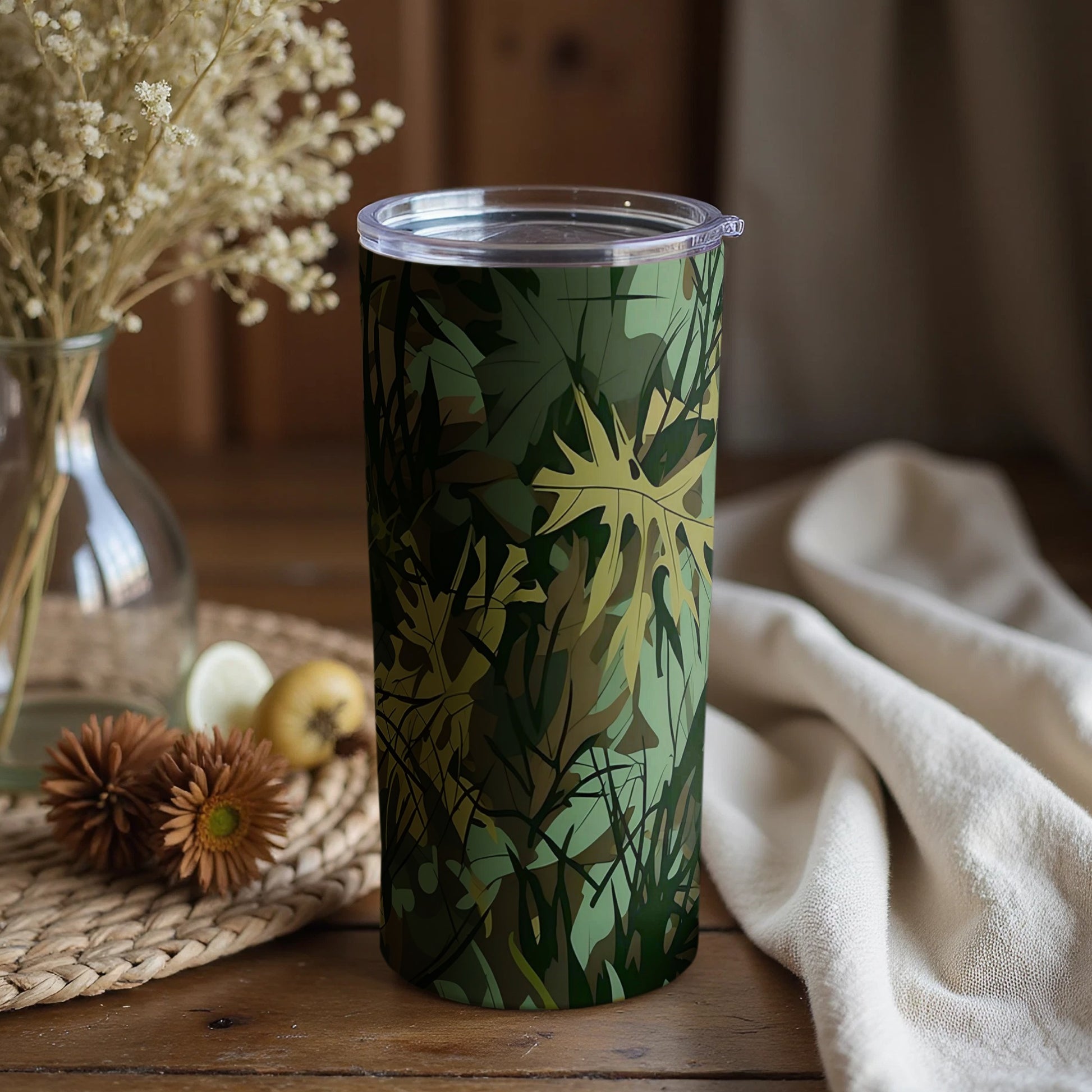 Nature-inspired Leaf Pattern Insulated Tumbler Cup